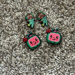 Croc charms